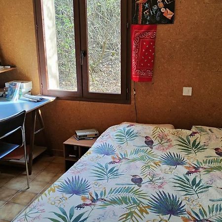 Chambre Dans Villa Le Chaffaut-Saint-Jurson Eksteriør bilde